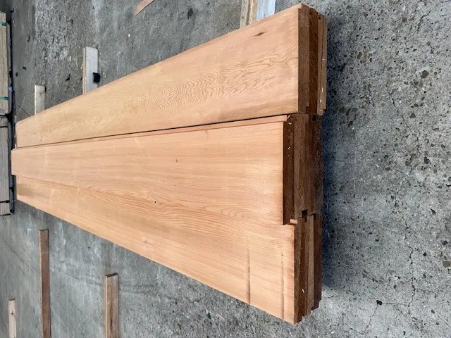 Western Red Cedar, No2 Clear & Better, KD Zweeds rabat, met zichtzijde fijn bezaagd