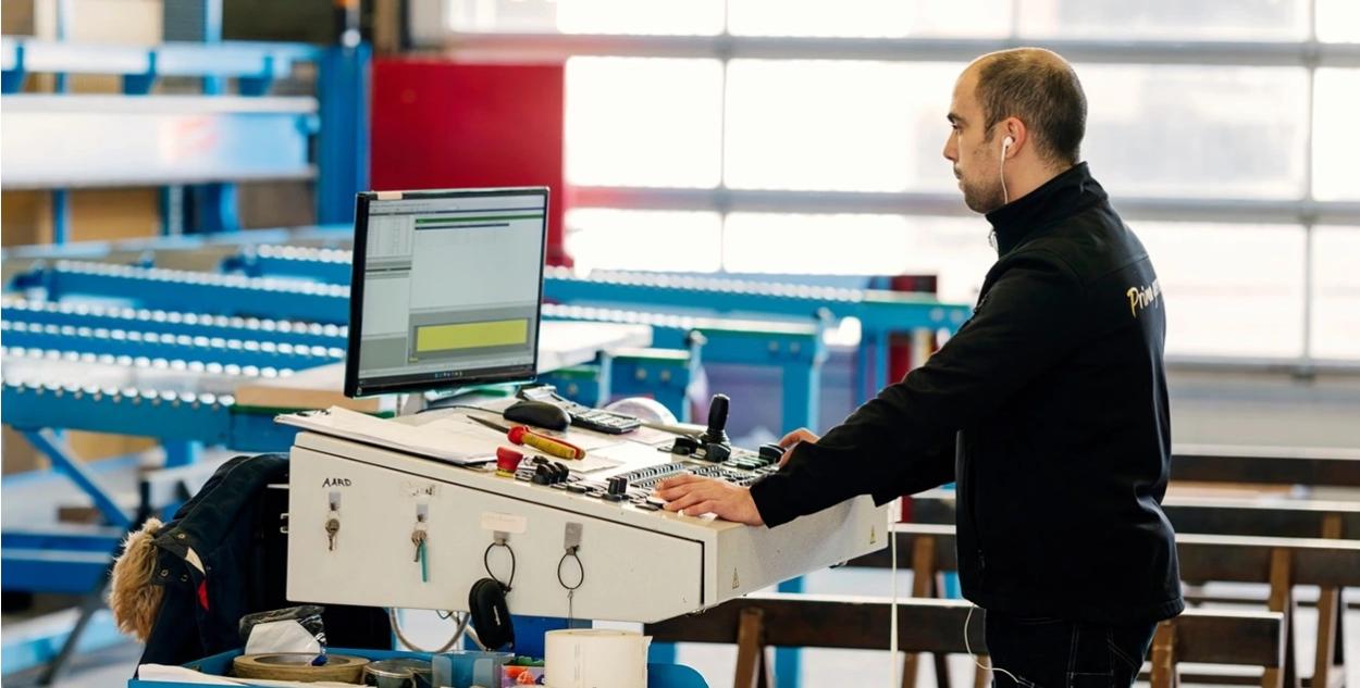 Monster aanvragen geborsteld hout